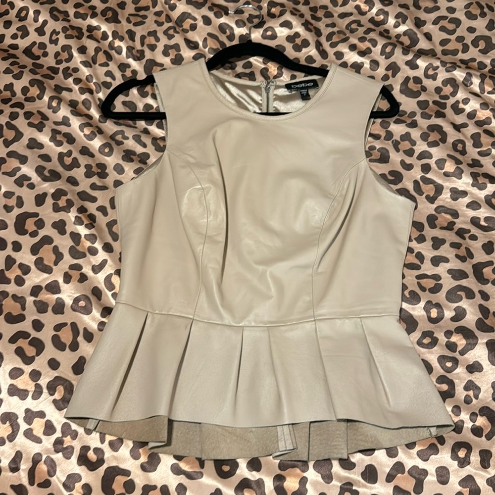Bebe leather top in nude/natural coloring size Small
